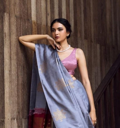 Elegant Lavender Banarasi Soft Silk Saree with Gold Zari Motifs & Traditional Weaving