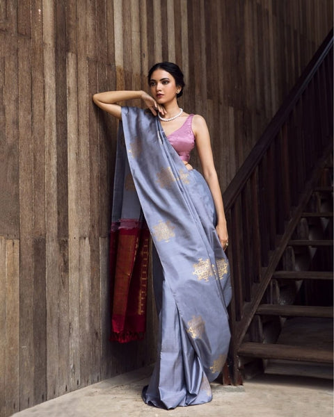 Elegant Lavender Banarasi Soft Silk Saree with Gold Zari Motifs & Traditional Weaving