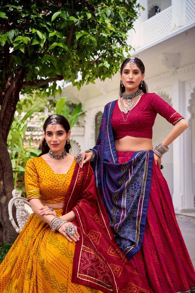 2 Lehengas
